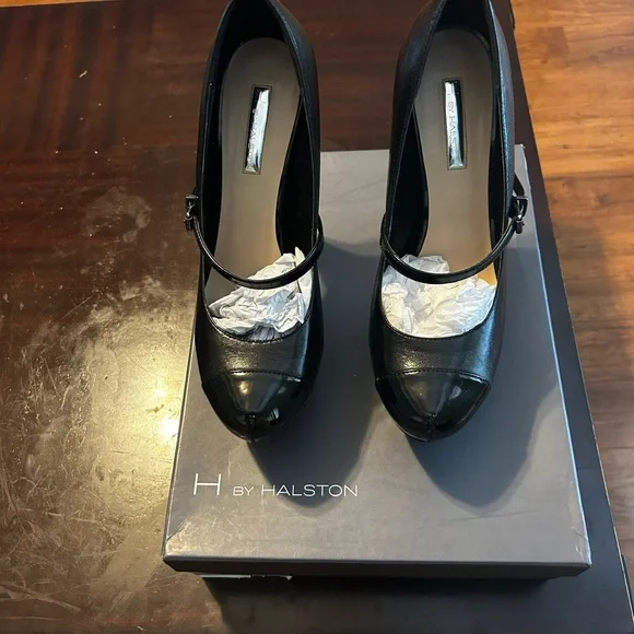 H by Halston Vintage Mary Jane Heels. - Picture 2 of 7